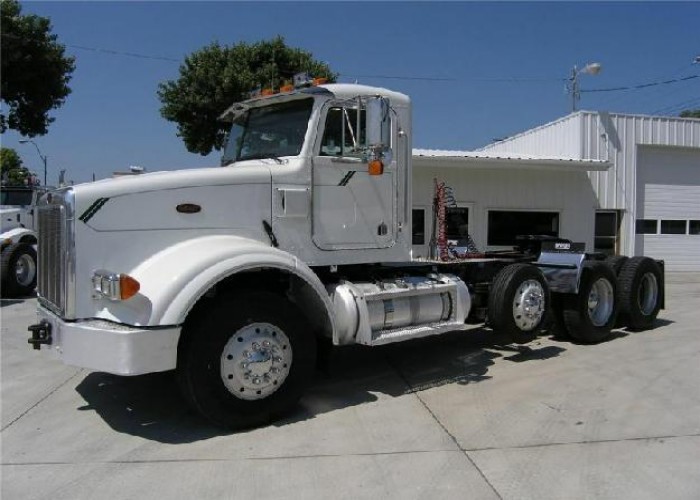 PETERBILT 378SB TRI-AXLE DAYCAB FOR SALE for Sale in Aurora ...