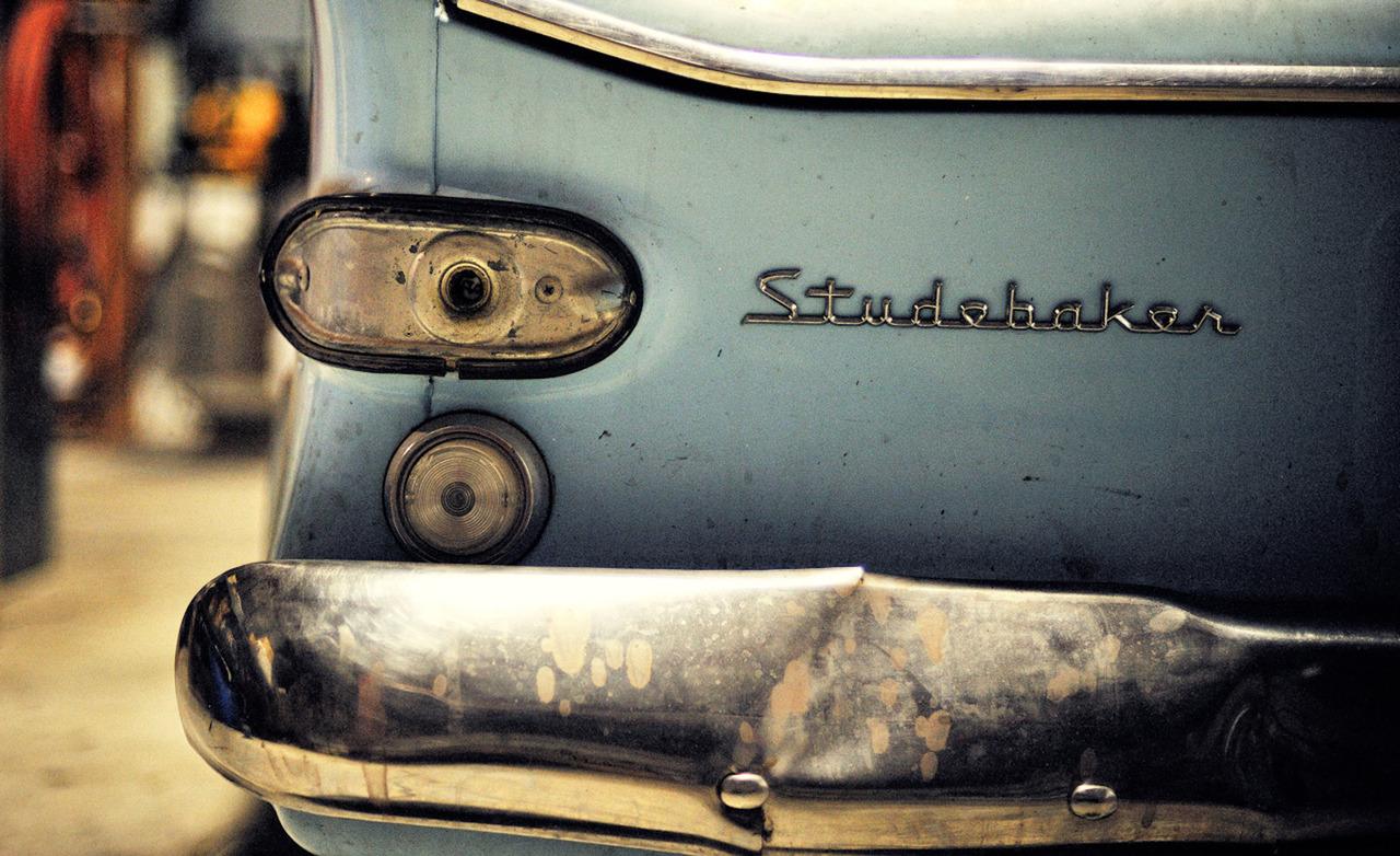 Studebaker Lark VI taillight and rear badge photo