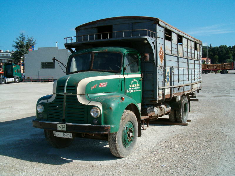 www.camionesclasicos.com â€¢ Ver Tema - LEYLAND COMET de 1953 ...