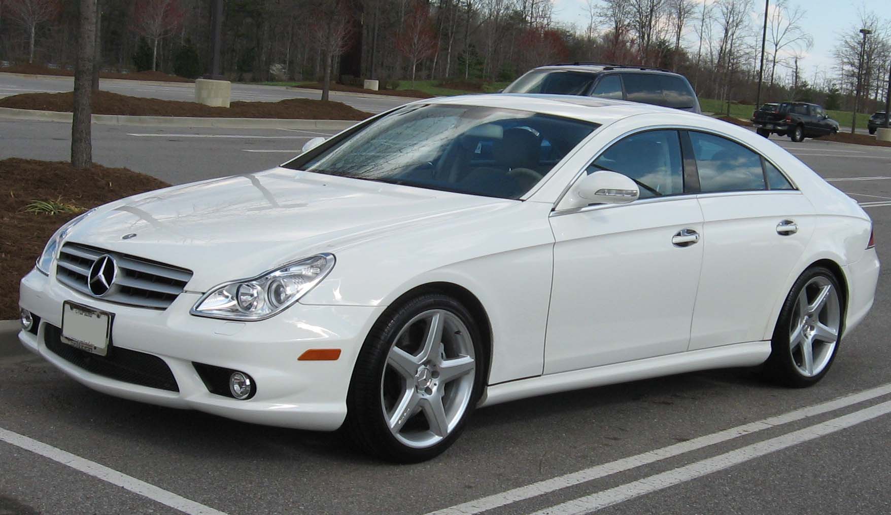 File:2006-Mercedes-Benz-CLS55-AMG-2.jpg - Wikimedia Commons