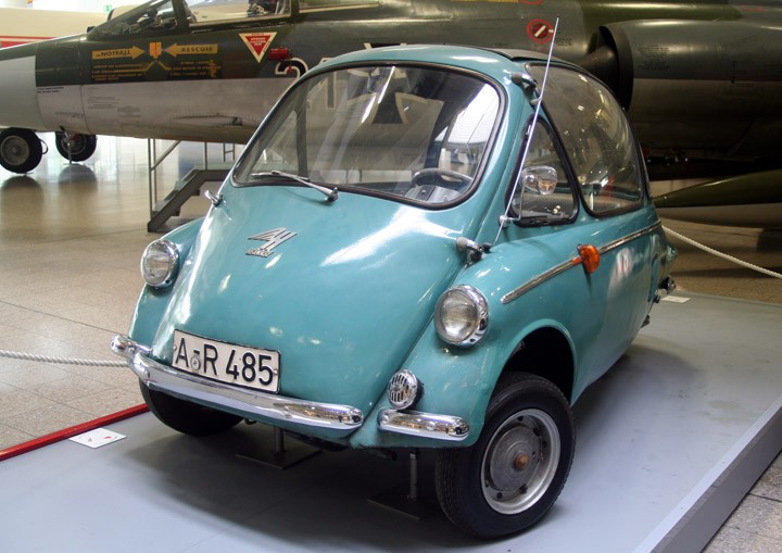 Classic and Vintage Cars - Heinkel Type 153 Kabine bubble car