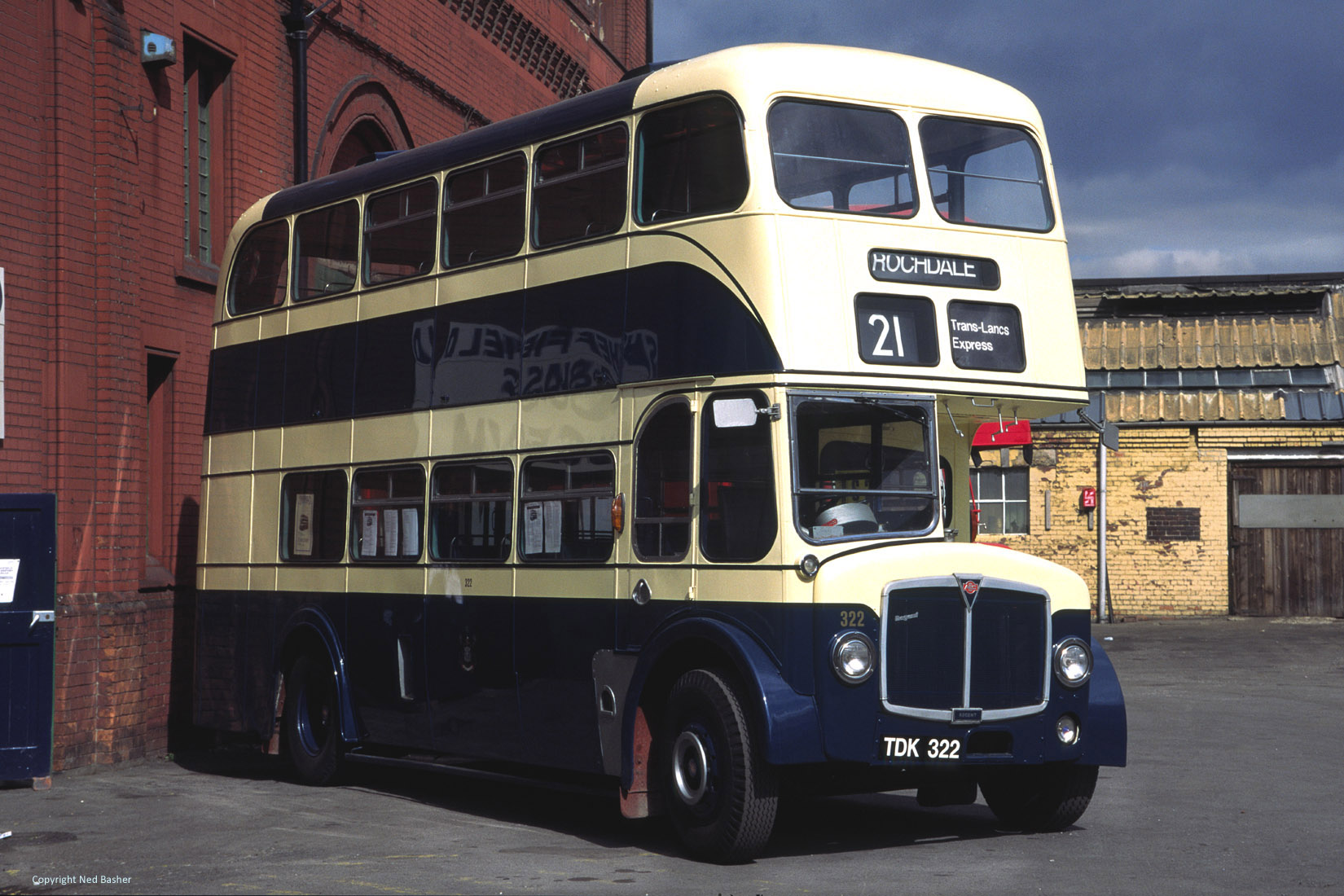Preserved Rochdale Corporation Transport AEC Regent V / Weymann ...