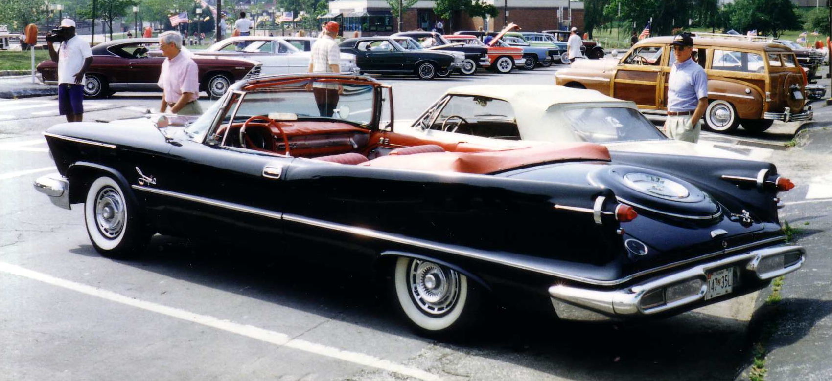 File:Imperial convertible black Baltimore MD.jpg - Wikimedia Commons