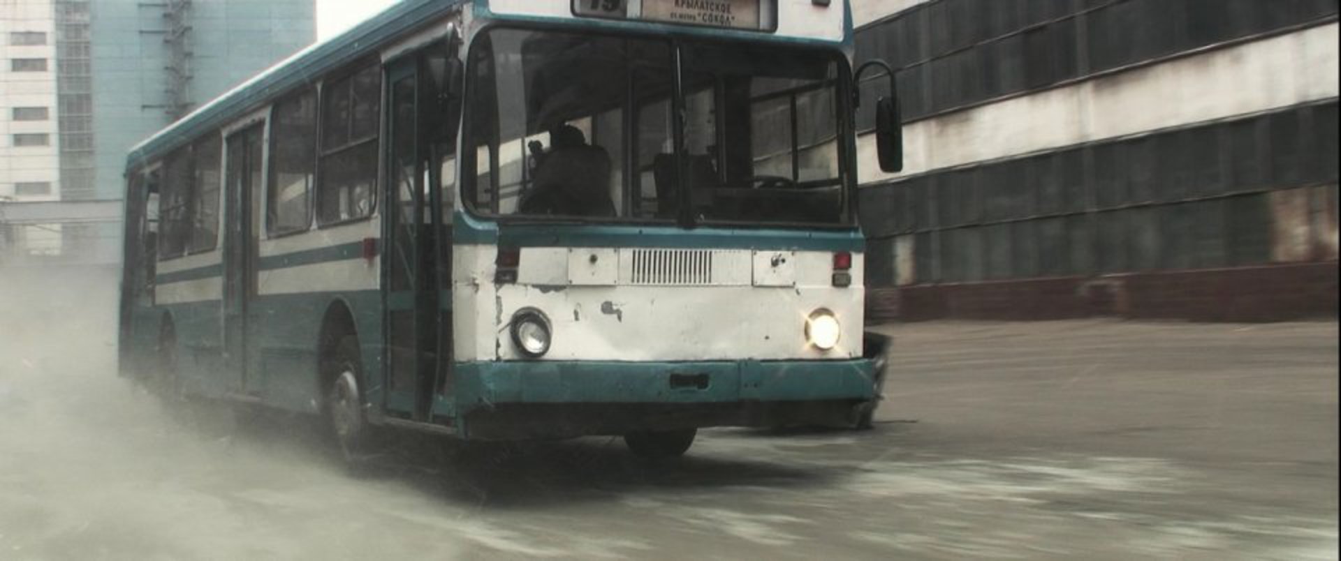 IMCDb.org: LiAZ 5256 as trolley-bus in "The Darkest Hour, 2011"