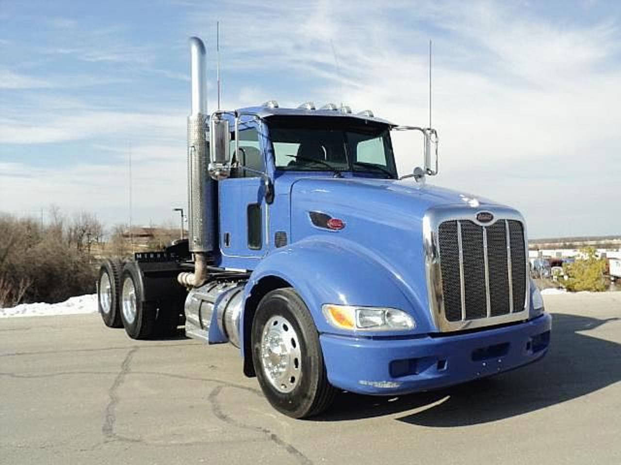 2009 PETERBILT 386 Blue | I44 Truck Sales