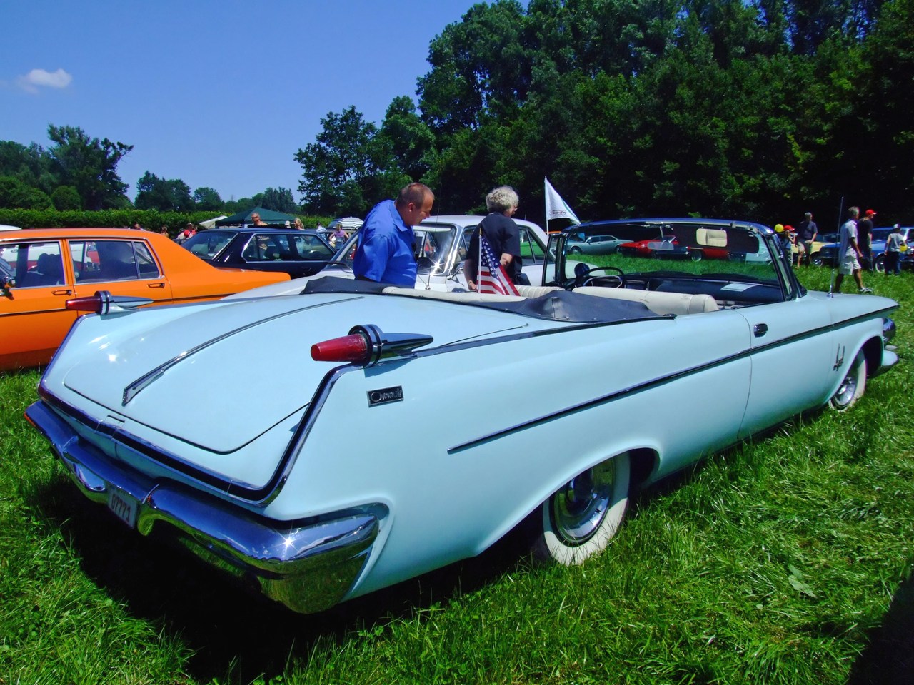Imperial Crown Cabrio: Photo gallery, complete information about ...