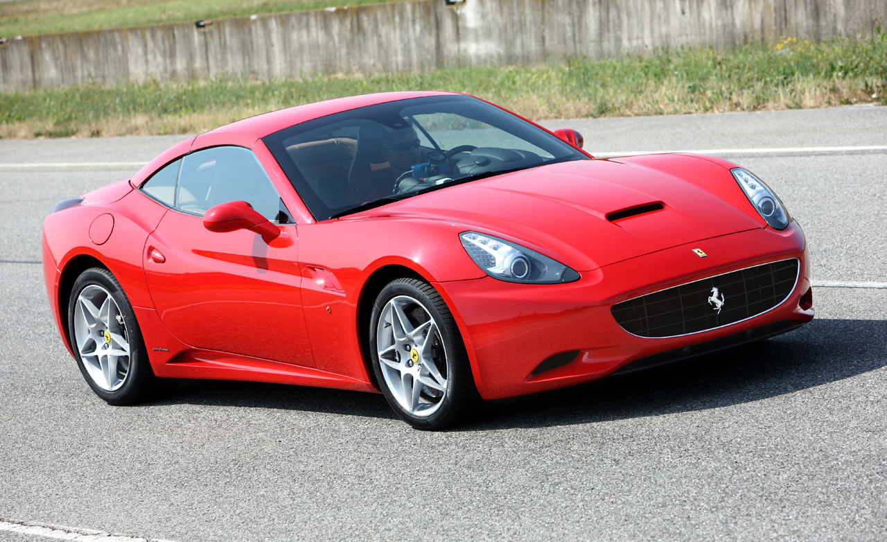 Ferrari California Hotter For 2012 - Car Throttle