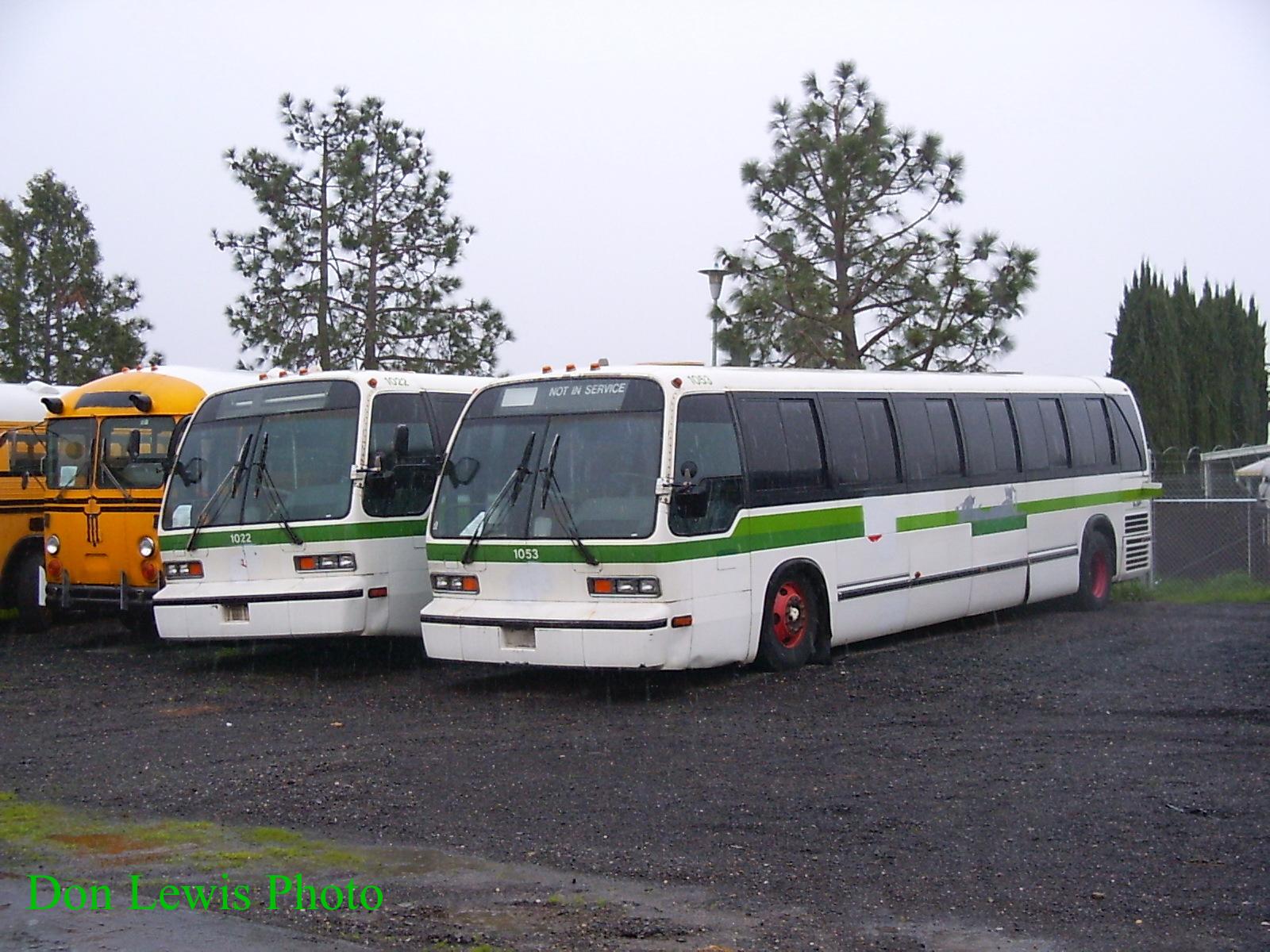 Descriptionnyc transit gmc rts 4149 command center bus.jpg. 