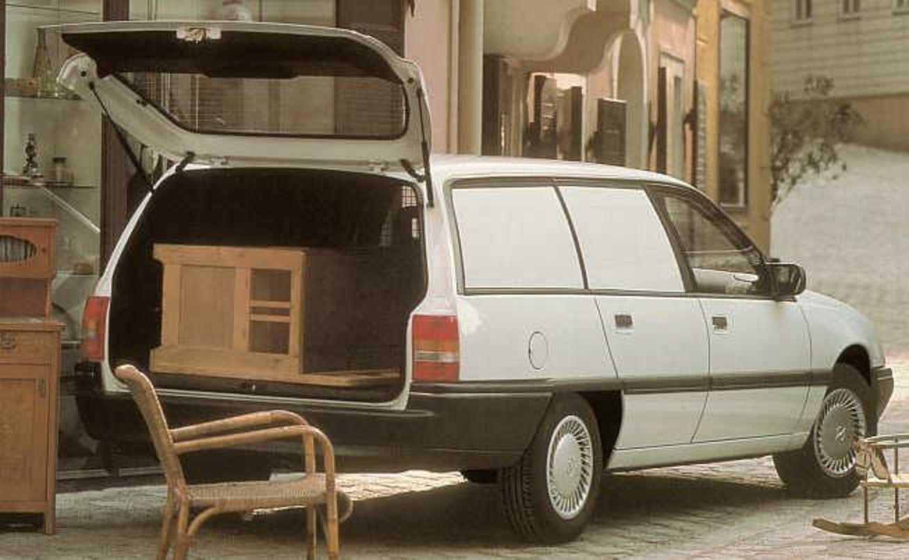Opel Omega "GL". Der Omega "GL" stellte auf den meisten ExportmÃ¤rkten und in