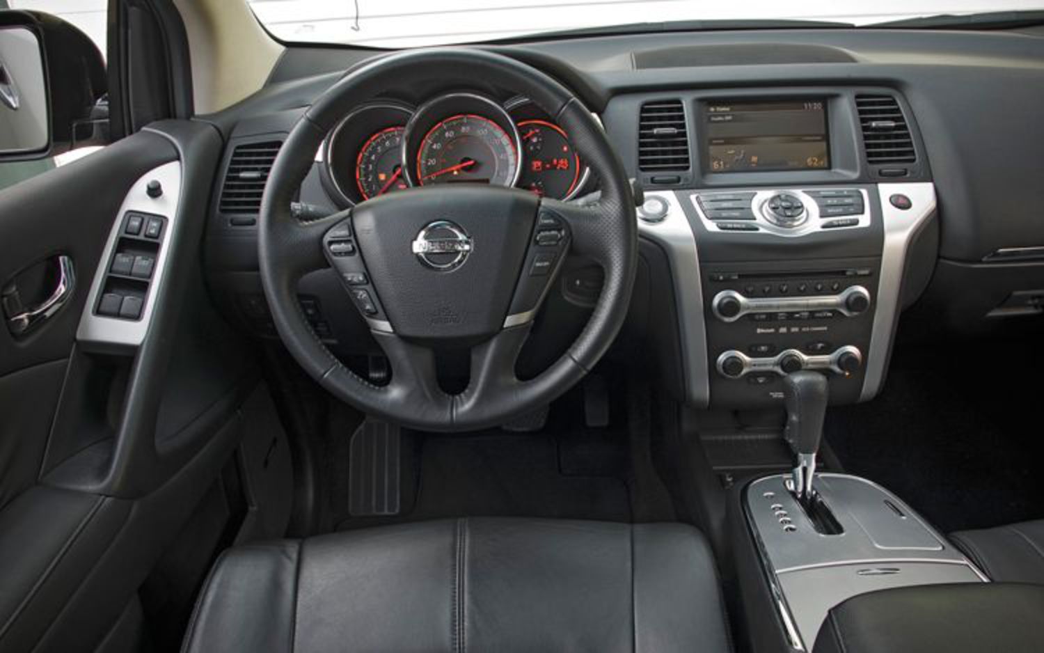 2009 Nissan Murano Sl Cockpit View
