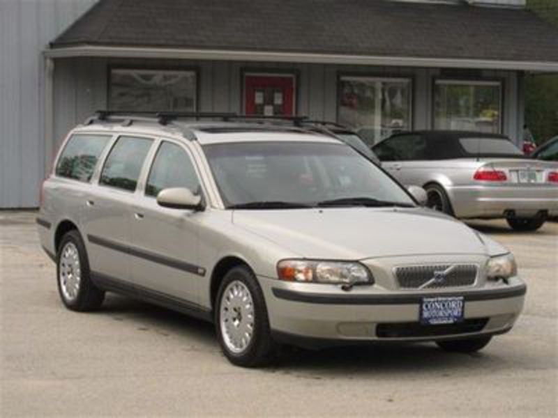 Volvo V70 24 T. View Download Wallpaper. 400x300. Comments