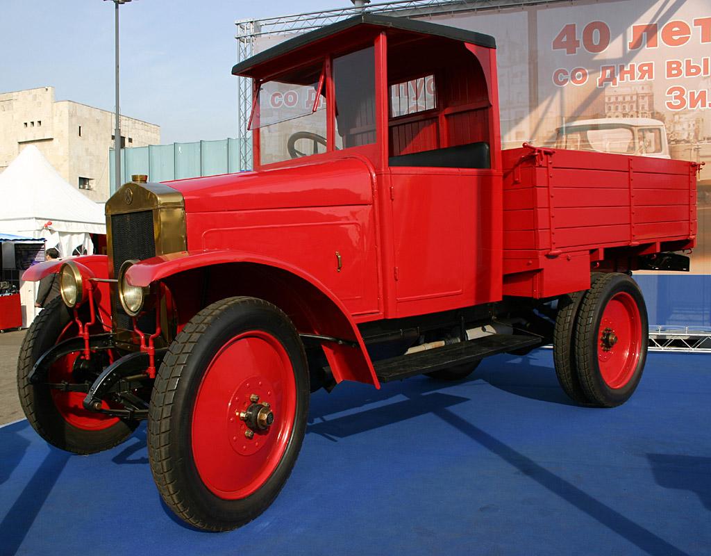 Автомобиль амо. АМО-Ф-15. Грузовик АМО-ф15. АМО Ф 15 Автолегенды СССР. АМО-Ф-15 грузовой автомобиль.