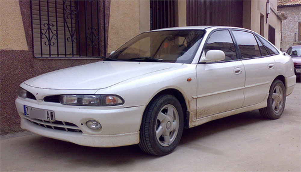 Mitsubishi 1994. Мицубиси Галант 1994. Mitsubishi Galant v6 1994. Митсубиси Галант хэтчбек 1994. Mitsubishi Galant 1995 v6.