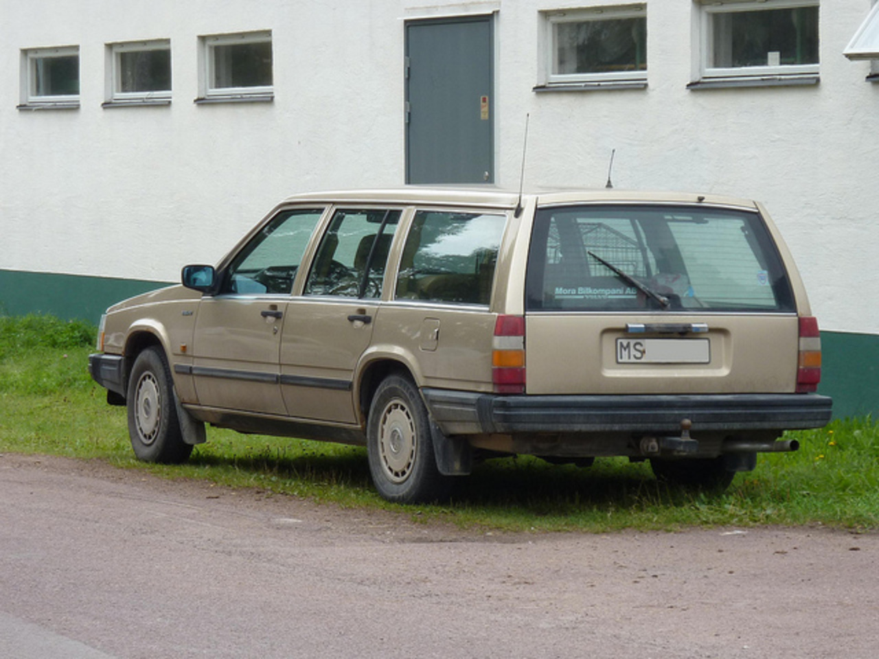 VOLVO 745 GL -813 1986