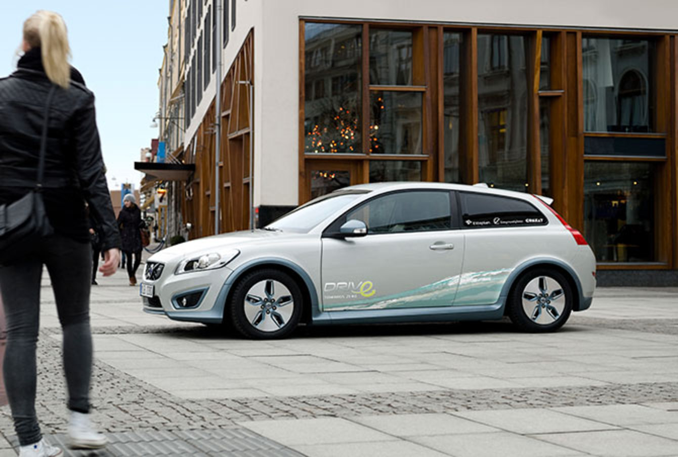 Volvo Electric car prototype. View Download Wallpaper. 670x452. Comments