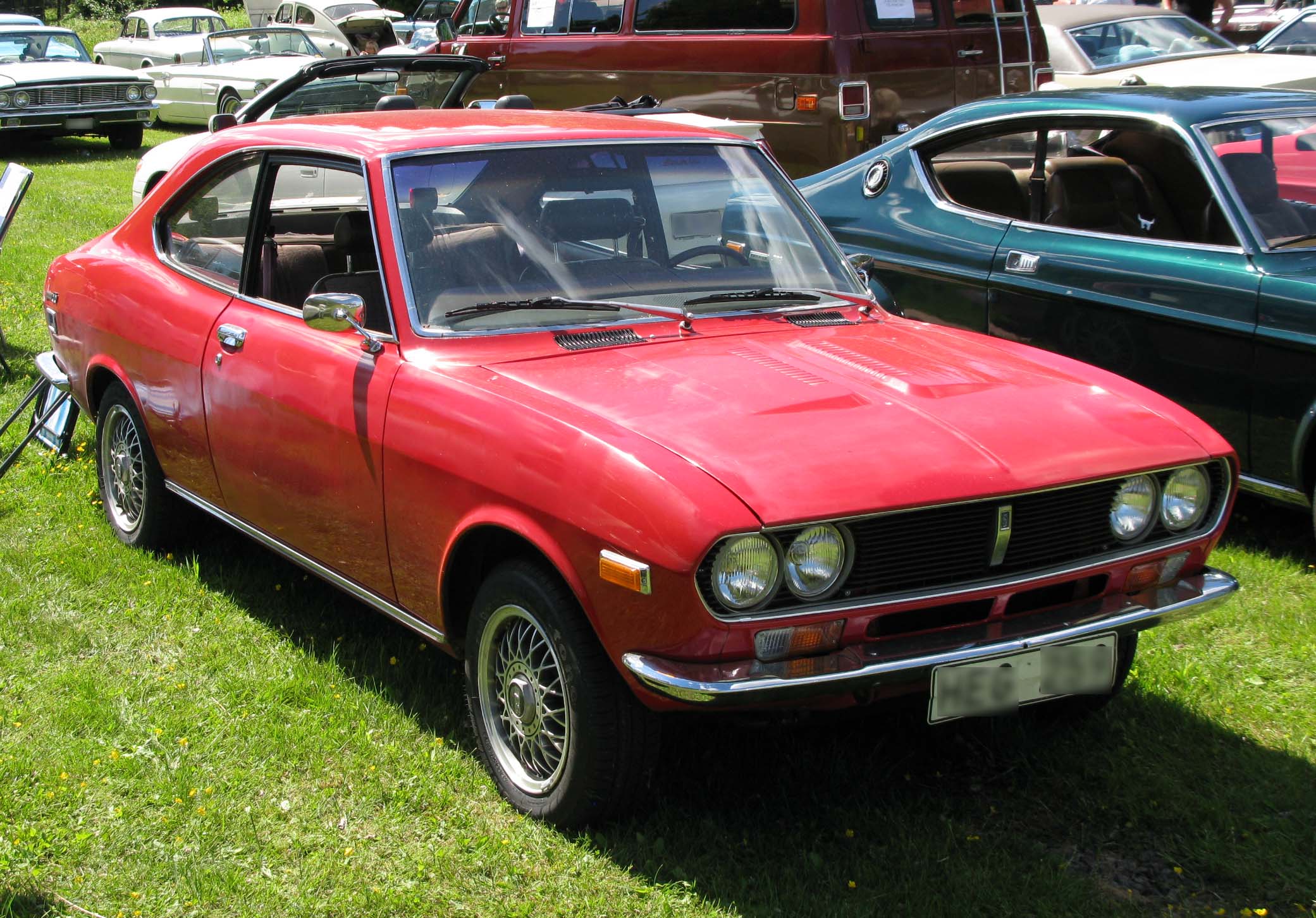 File:1974 Mazda 616 coupe.jpg