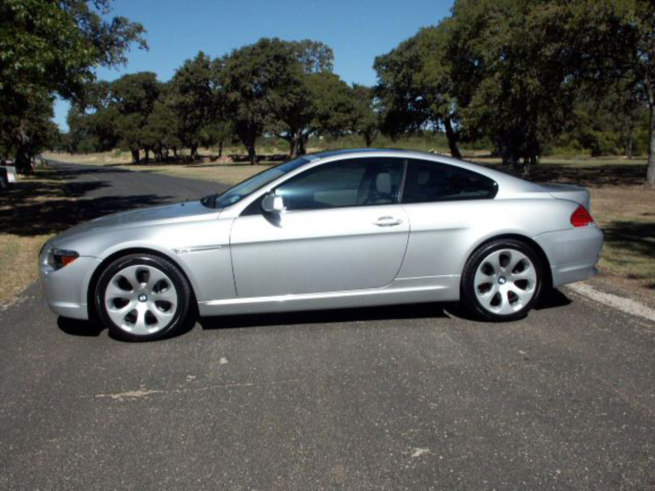 The 2005 BMW 6 Series is manufactured by BMW. It was introduced in 2005.