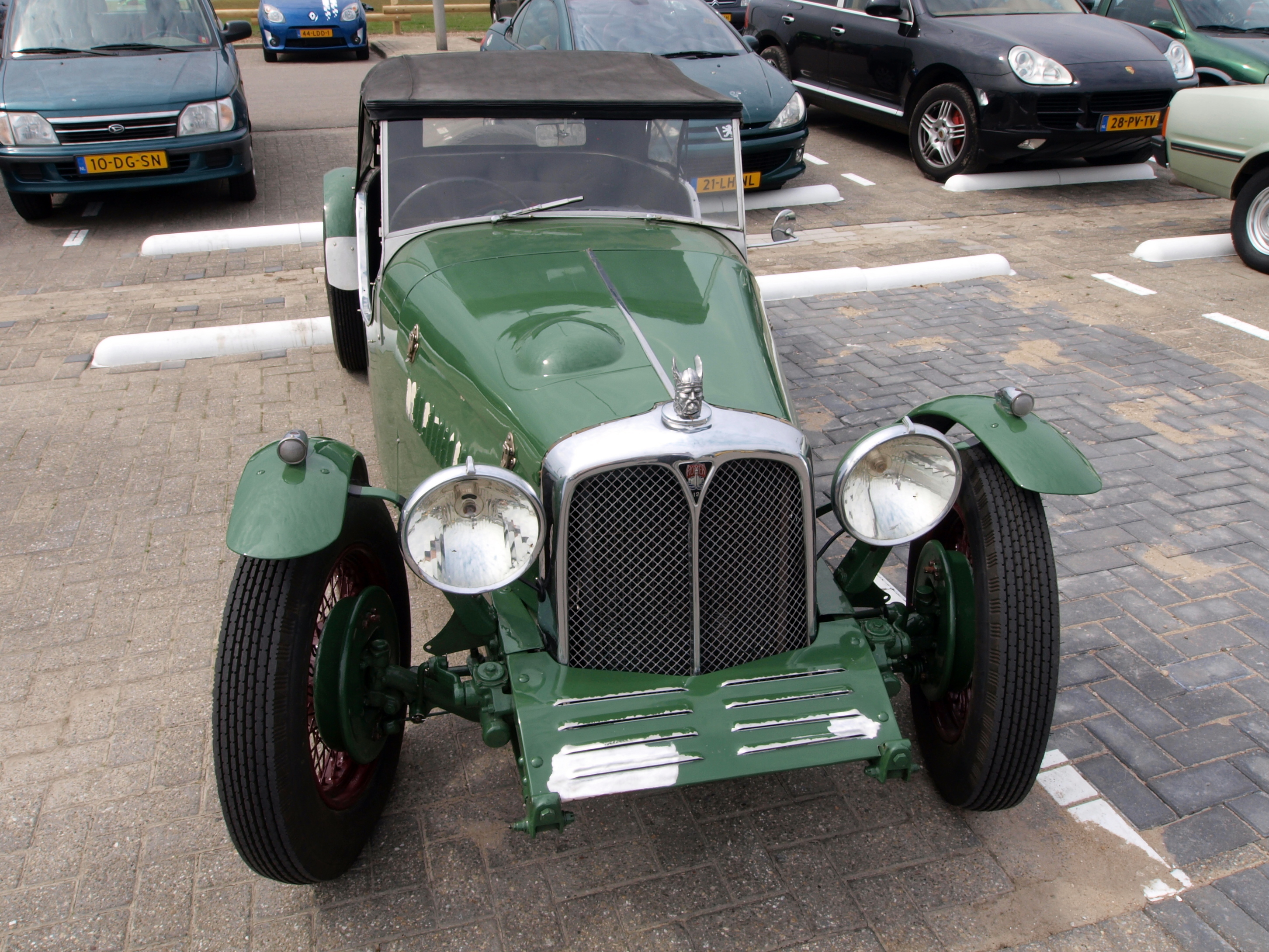 Rover 12. Singer le mans. Aston Martin 2 litre Speed. F=MG. MG+f2.