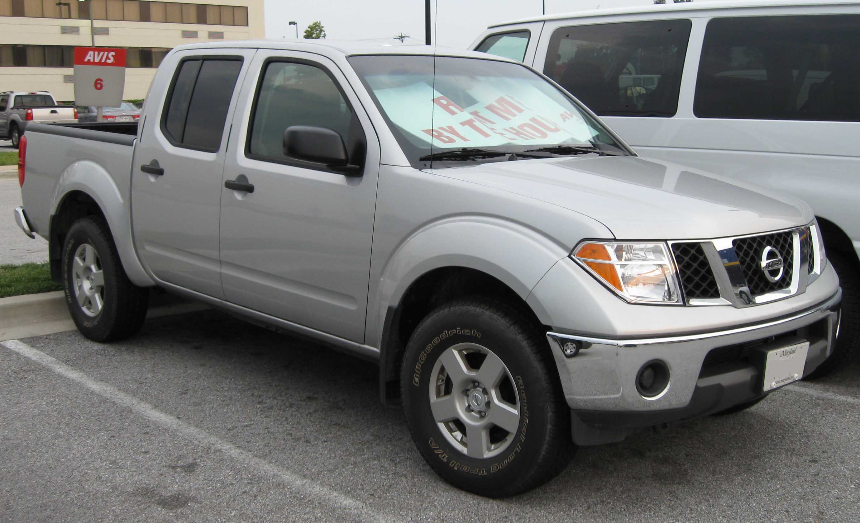 File:2nd Nissan Frontier crew cab.jpg