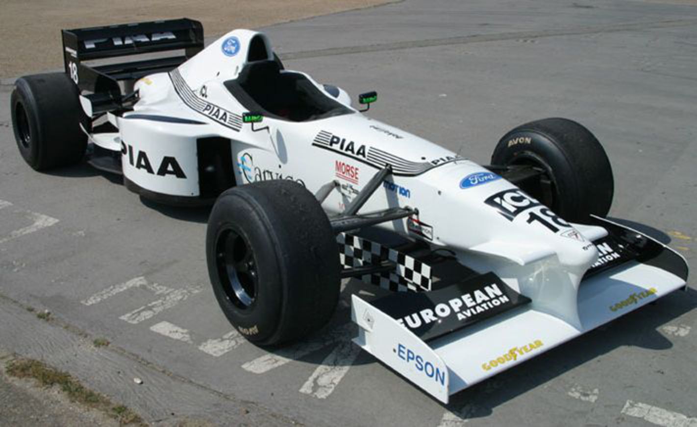 Тирель вентура. Tyrrell 1998. Формула 1 1998 Tyrell. Tyrrell 025. Болид f1 1997.