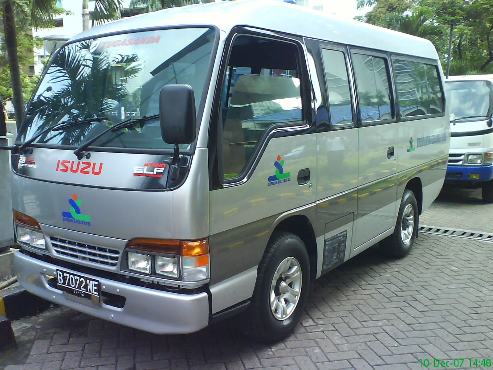 Исузу эльф. Isuzu Elf. Исудзу Эльф. Isuzu Elf van. Исузу xu5471.