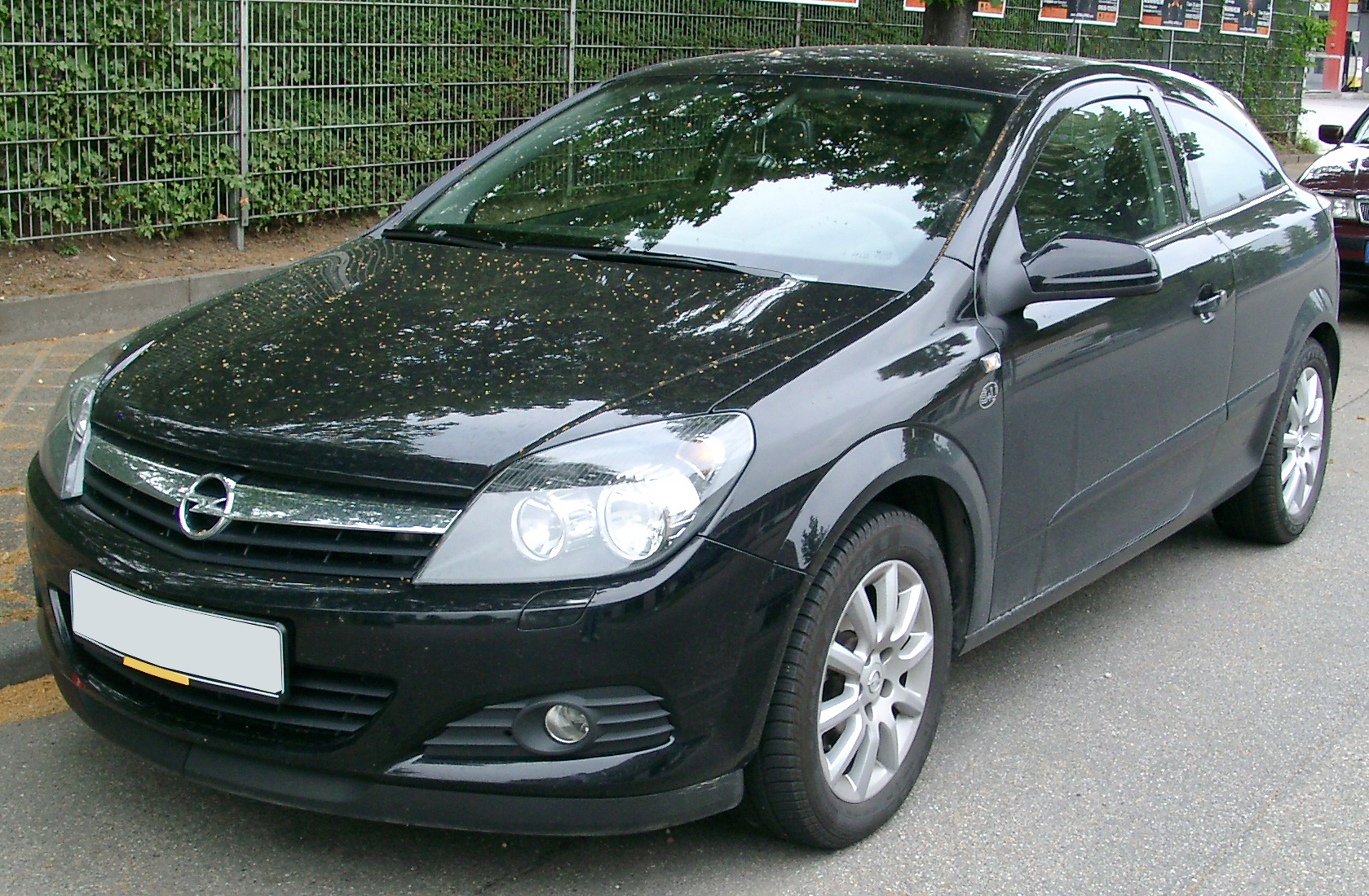 File:Opel Astra GTC front 20070609.jpg