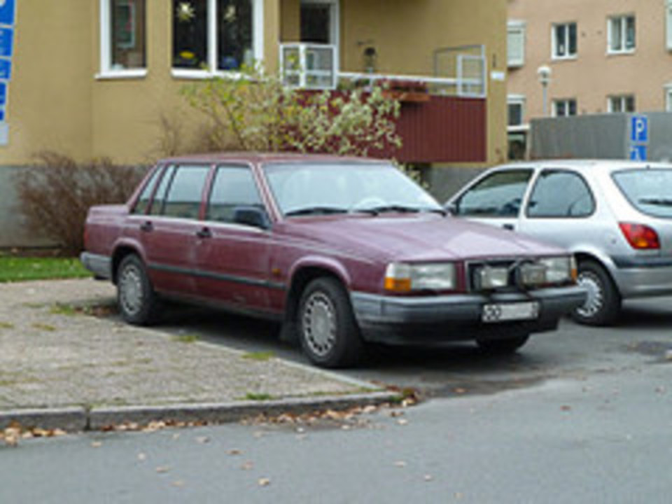 Volvo 745-833 GL