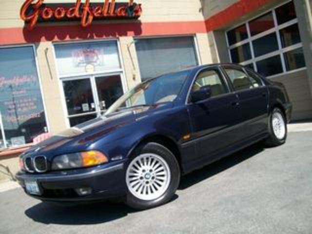 Pictures of 2000 BMW 540ia