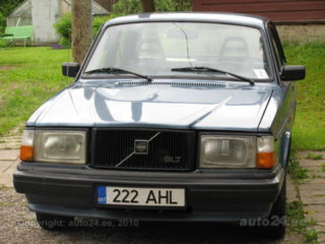 Volvo 244 GLT 2.3 96kW