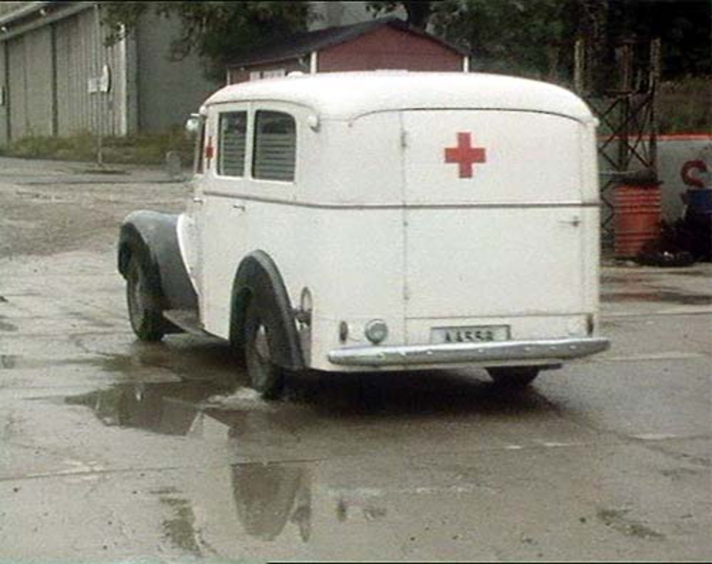 1950 Volvo PV 834 Ambulans