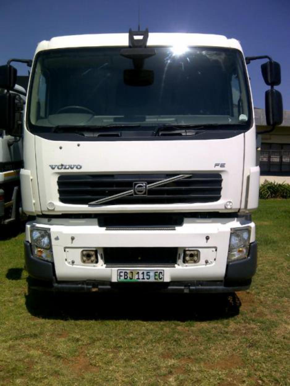 Pictures of VOLVO FE 320 HP