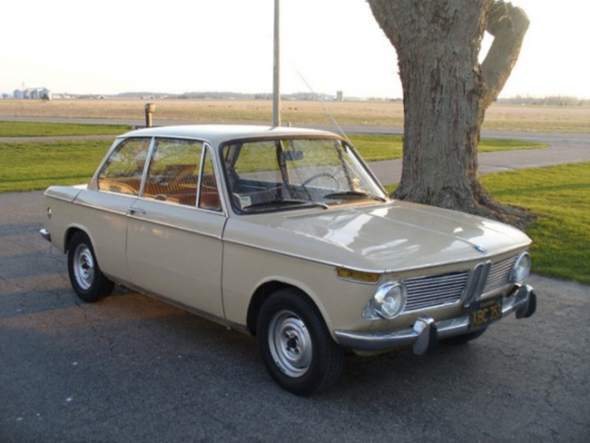 1968 BMW 1600-2 For Sale Side