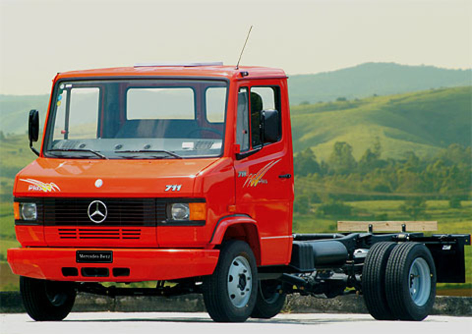 Topworldauto Photos Of Mercedes Benz 711 Plus Photo Galleries