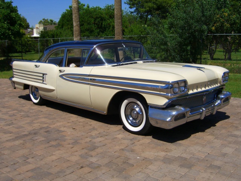 Oldsmobile Super 88 4dr - huge collection of cars, auto news and reviews,