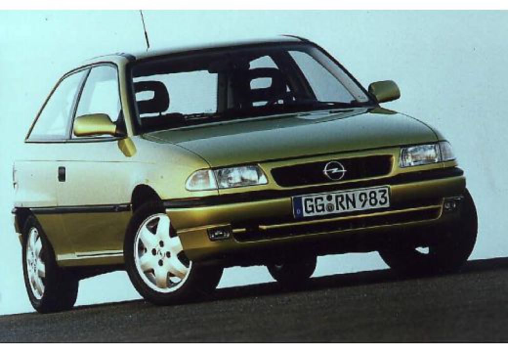 OPEL Astra 16V (1994-1996) Front + rechts