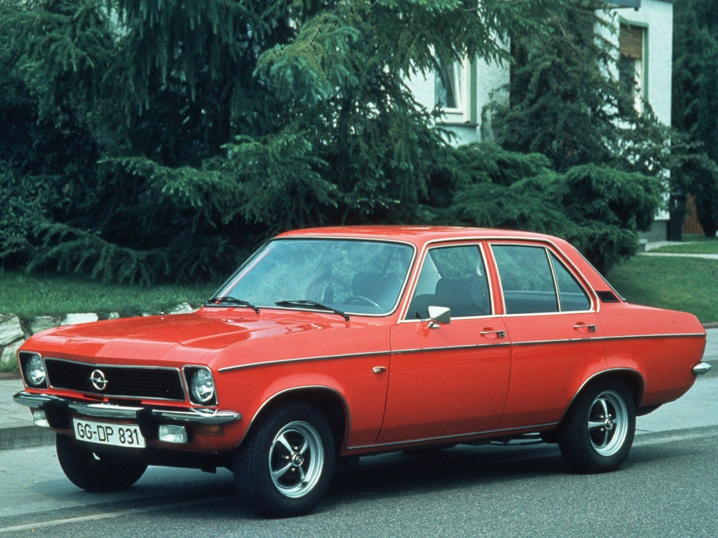 Ð¤Ð¾Ñ‚Ð¾Ð³Ñ€Ð°Ñ„Ð¸Ð¸ Ð°Ð²Ñ‚Ð¾Ð¼Ð¾Ð±Ð¸Ð»ÐµÐ¹ Opel Ascona / ÐžÐ¿ÐµÐ»ÑŒ ÐÑÐºÐ¾Ð½Ð° (1970 - 1975) Ð¡ÐµÐ´Ð°Ð½