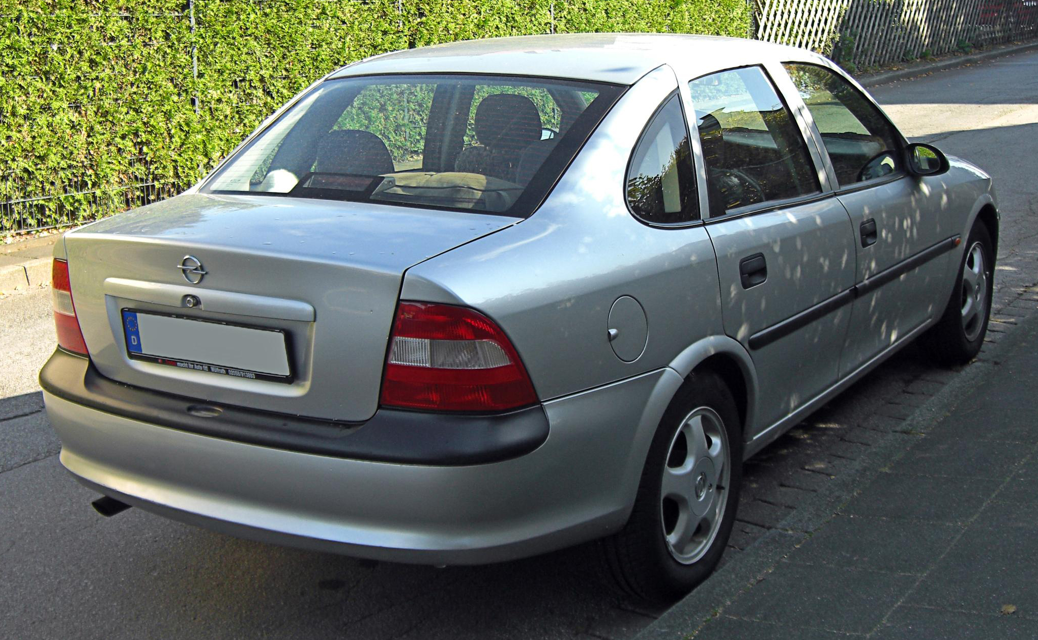 File:Opel Vectra B rear 20091015.jpg