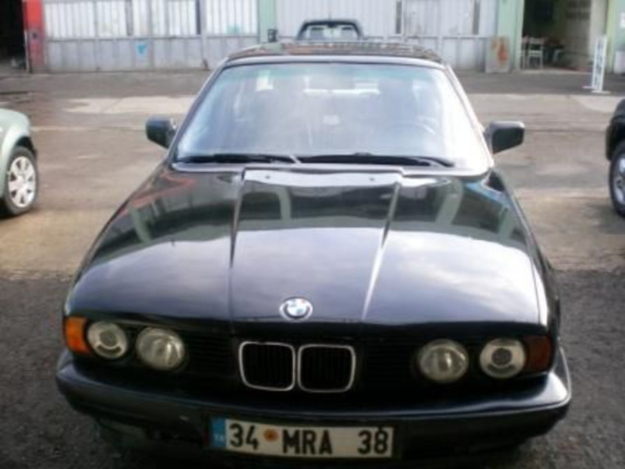 187, BMW 518i