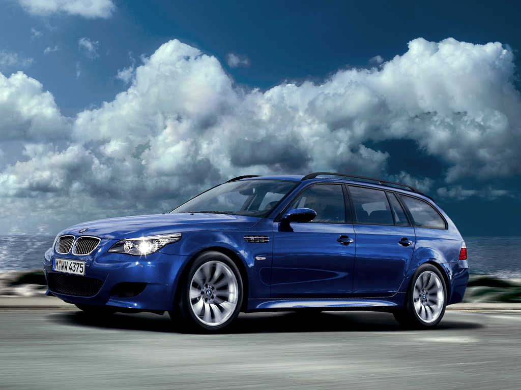 The BMW M5 Touring Wallpapers for PC
