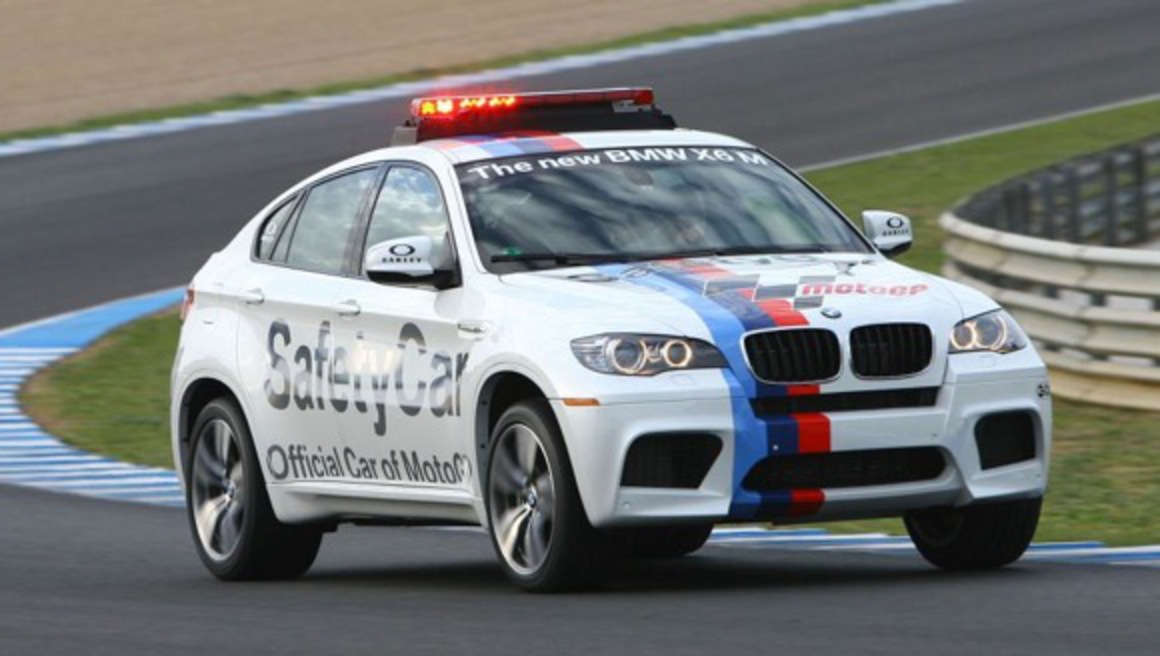 BMW X6 M MotoGP safety car - Click to view in high resolution