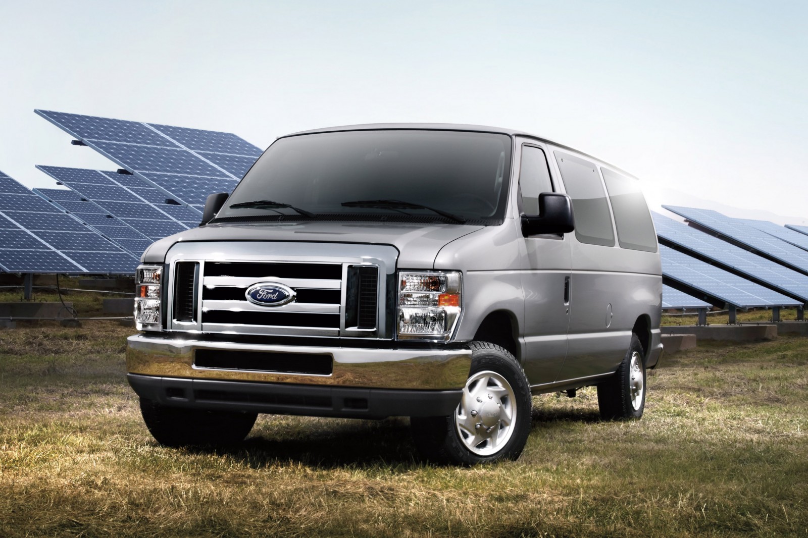 Форд вовсен минивэн. Ford e350 super Duty. Ford e150. Ford Econoline e350. 2005 Ford e350.