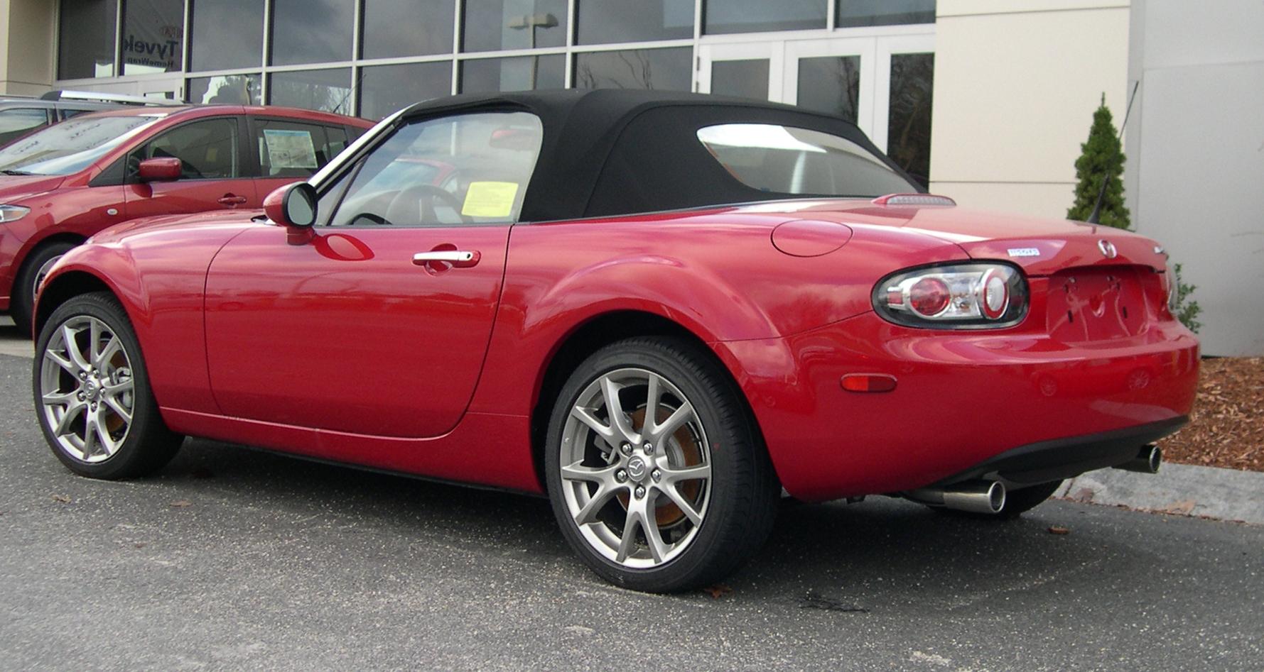 File:2006 Mazda MX-5 rear.jpg