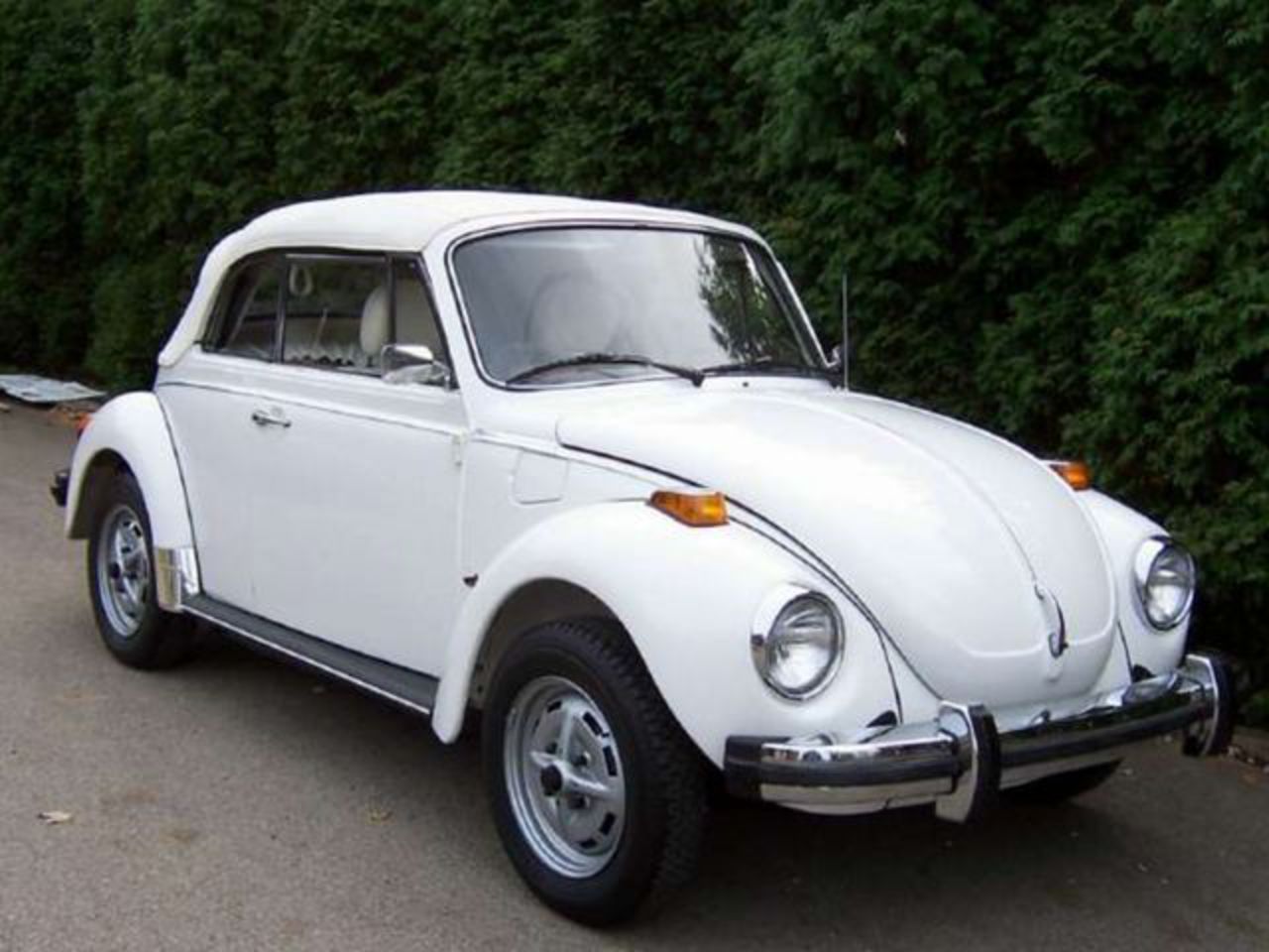 Volkswagen Beetle 1303 Cabrio