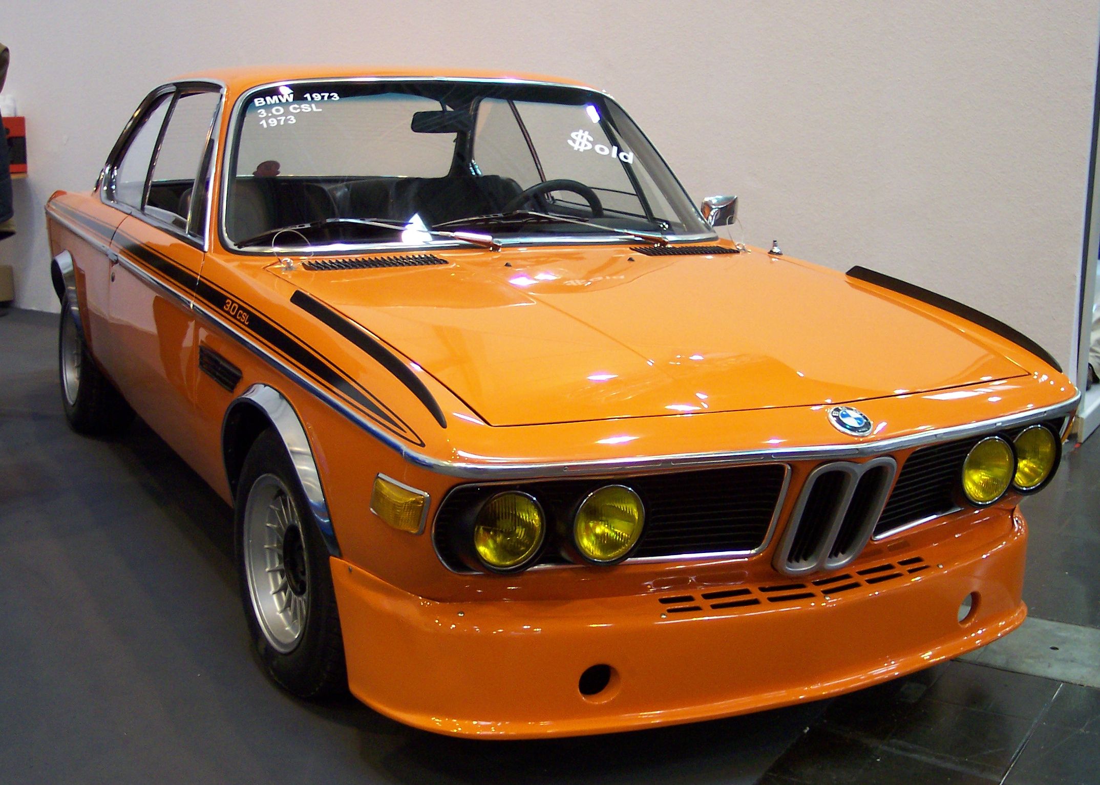 File:BMW 30 CSL 1973 orange vr TCE.jpg