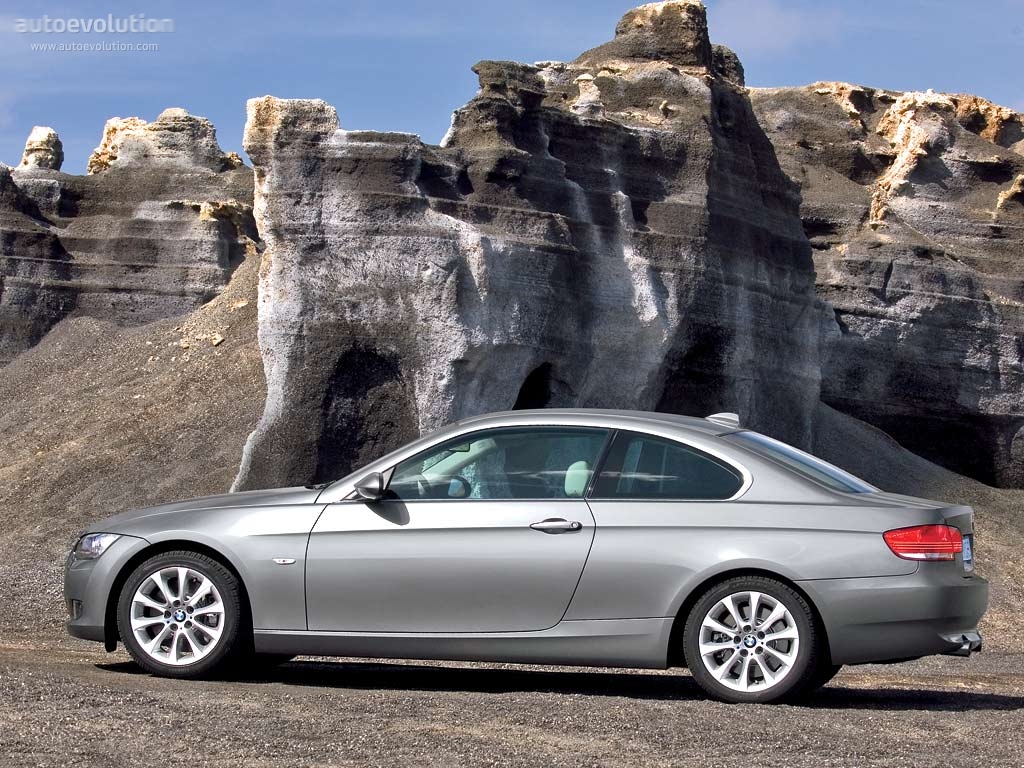 BMW 3 Series Coupe (E92) Photo Gallery #18/17