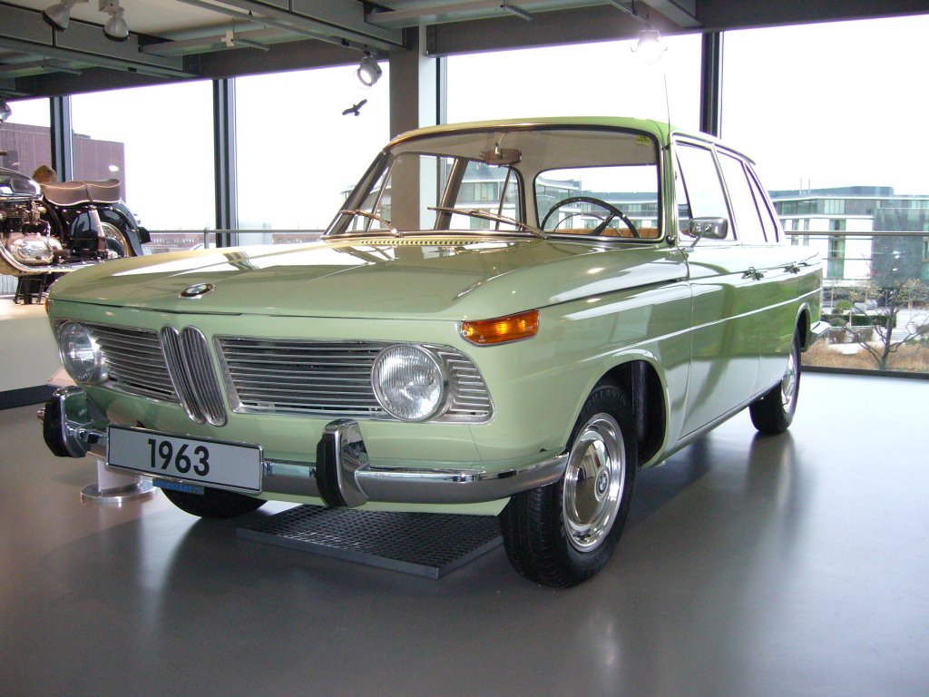 BMW 1500 Baujahr 1963 im Zeithaus der Autostadt Wolfsburg
