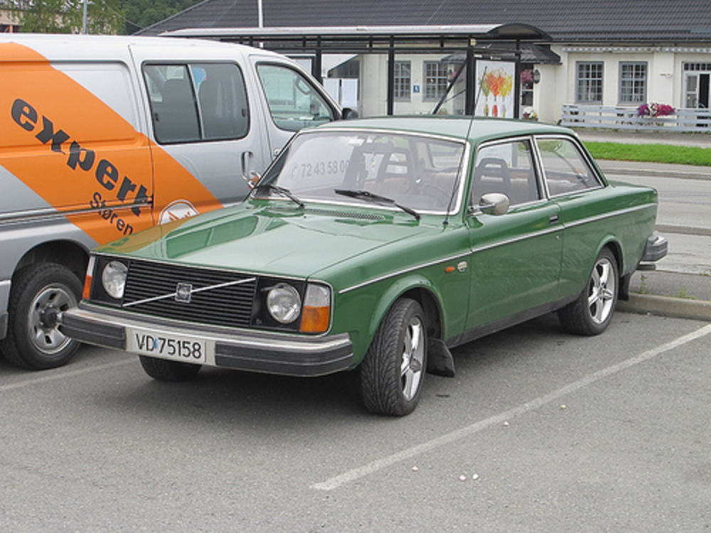 Volvo 242L 1975-77 by Stig Baumeyer