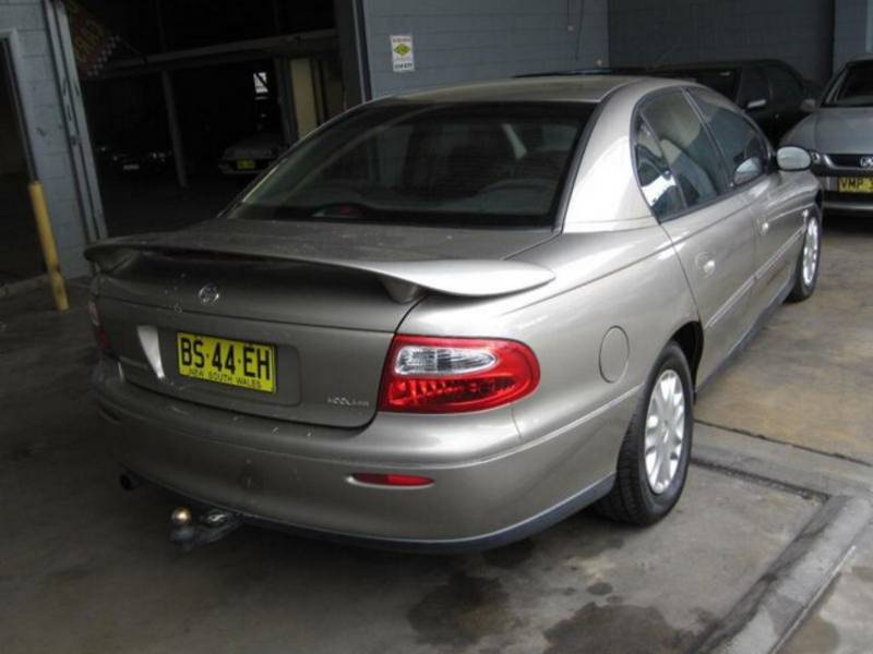 2000 Holden Commodore VX Acclaim Champagne 4 Speed Automatic Sedan