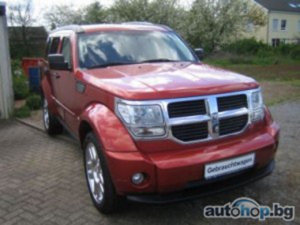 Dodge Nitro SXT 2,8 CRD 4x4 WD Vollausstattung · Click on the image to zoom!