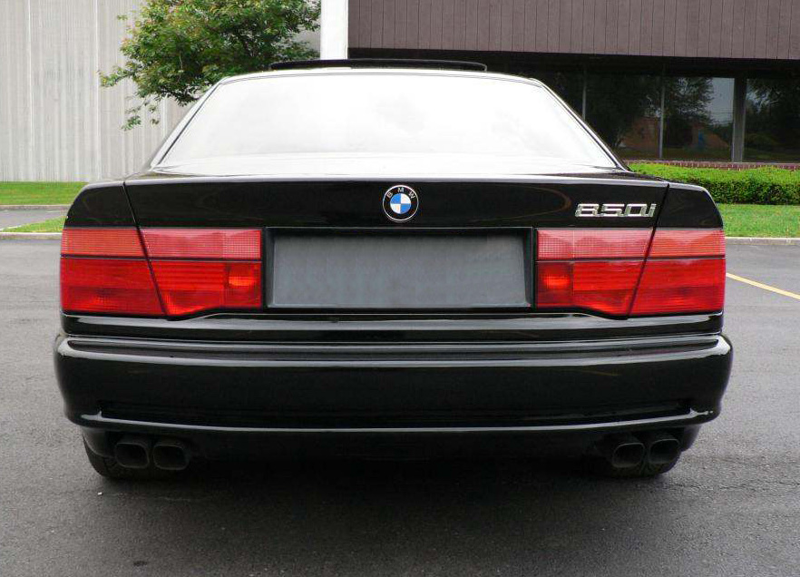 BMW 8 Series : 1992